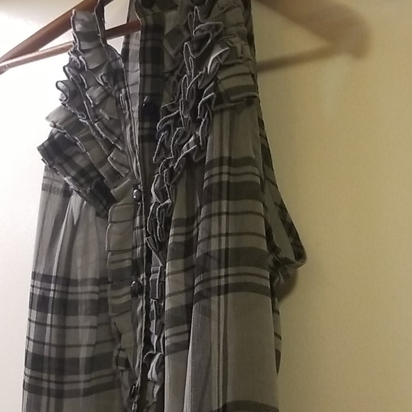 Plaid top - Picture 5 of 7